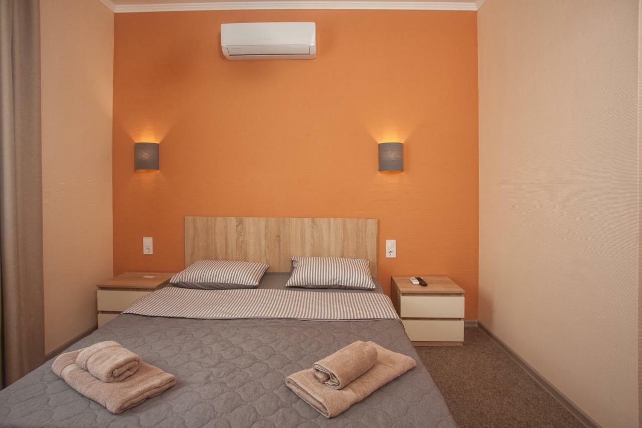 Fanfan Hotel Одеса Екстериор снимка
