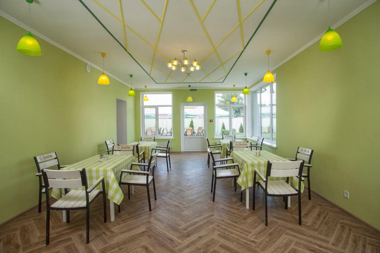 Fanfan Hotel Одеса Екстериор снимка