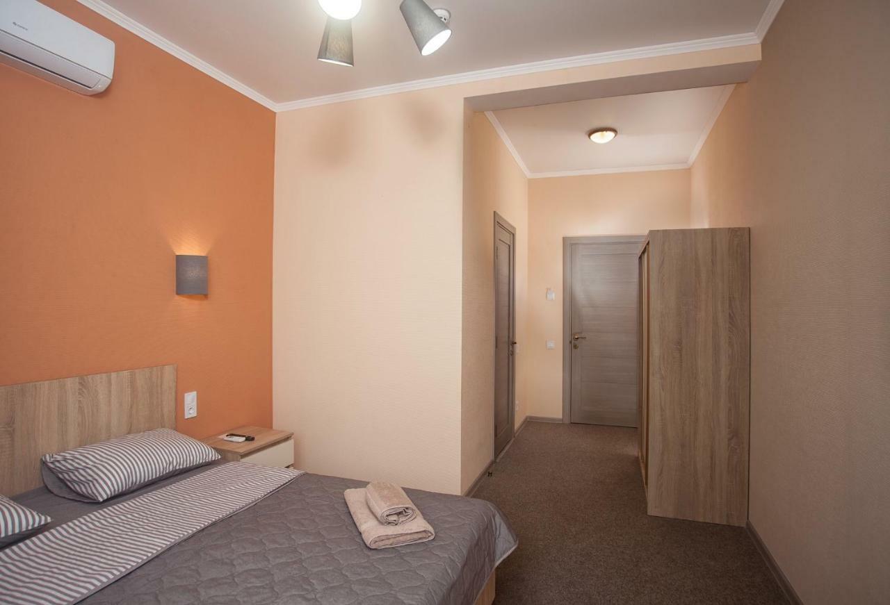Fanfan Hotel Одеса Екстериор снимка